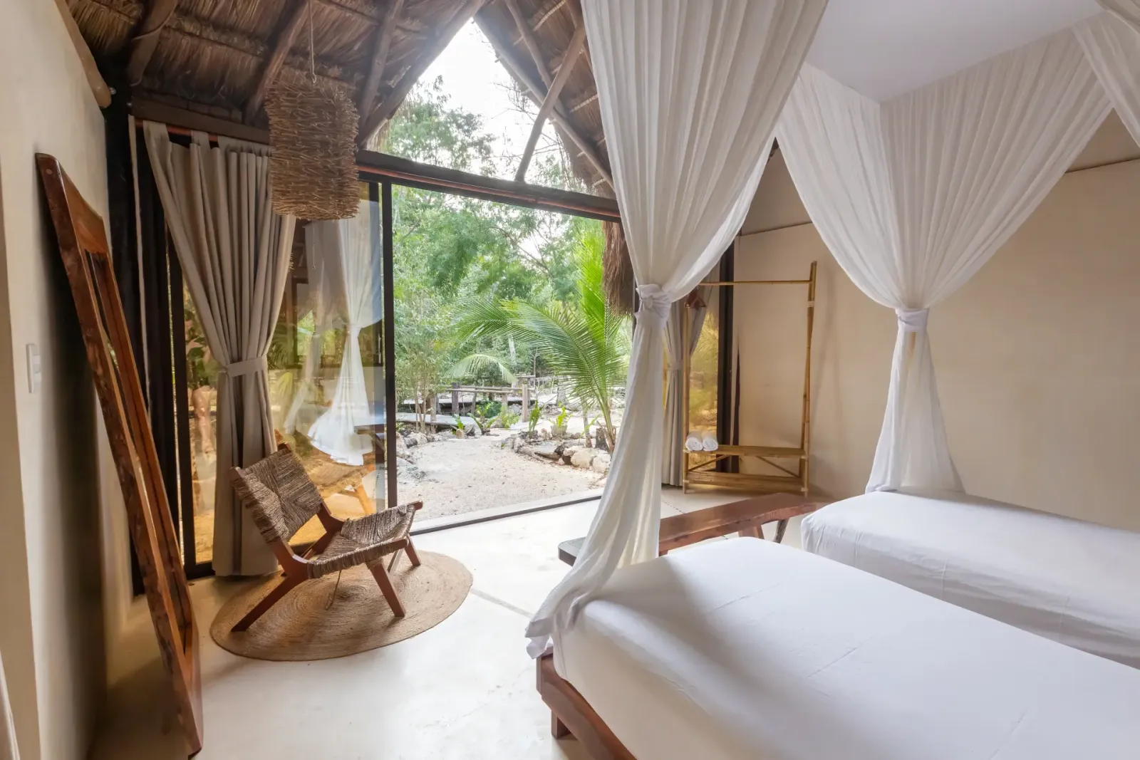 Eco Maya Cabin of stone and palapa in the jungle of Tulum, Pepem (1)